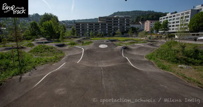 Pump Track Anlage für Sport und Freizeit, unterstützt von Coiffeur HAUPTSACHE